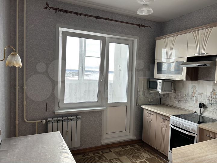 2-к. квартира, 58 м², 4/9 эт.