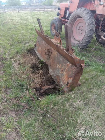 Нож на трактор