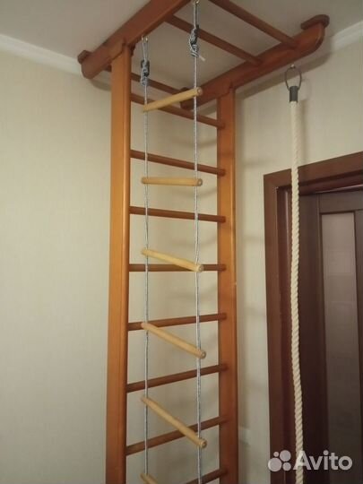 Шведская стенка из дерева+гимнастический мат