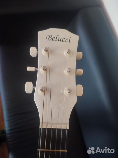 Акустическая гитара belucci