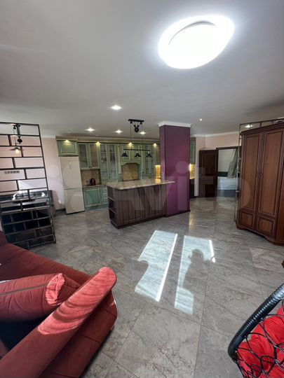 2-к. квартира, 78 м², 9/9 эт.