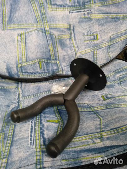 Крюк для гитары, настенный