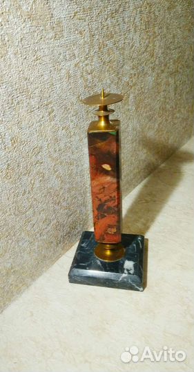 Натуральный камень яшма подсвечник