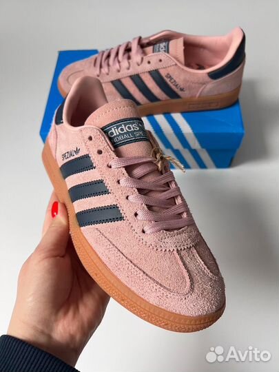 Adidas spezial pink