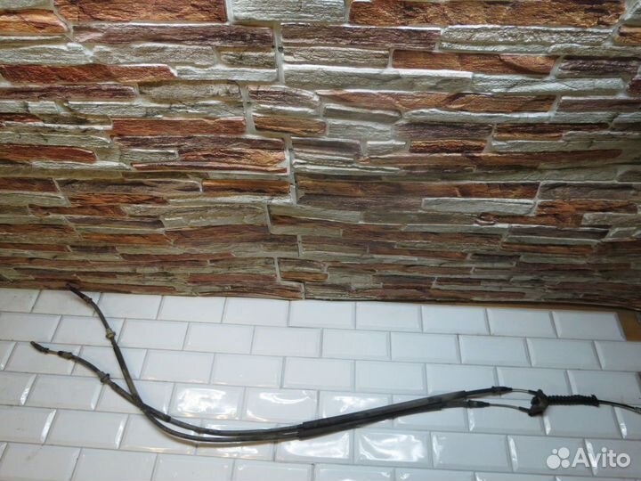 Трос ручника Opel Astra H GTC