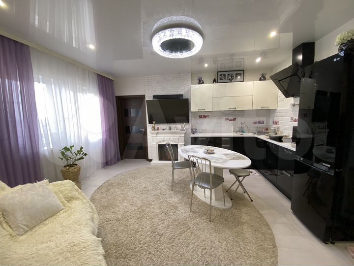 3-к. квартира, 104 м², 15/17 эт.