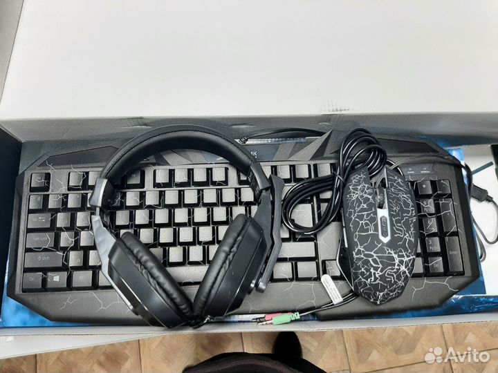 Набор клавиатура мышь наушники
