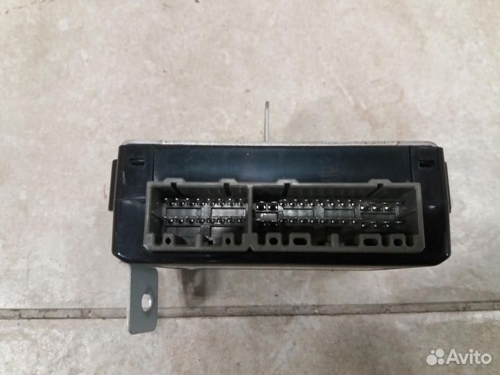 Блок управления центральным замком Kia Sorento XM