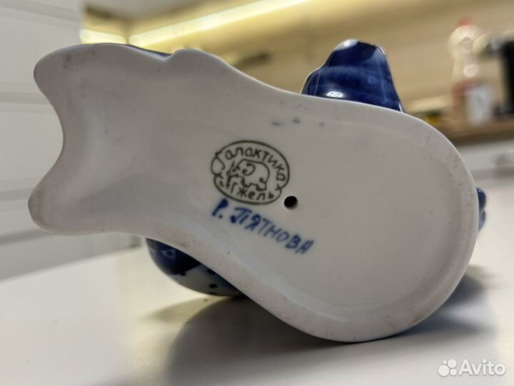 Статуэтка Гжель, Петух с гитарой, авторская