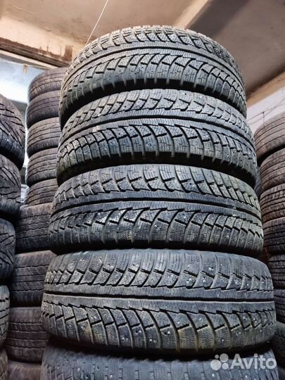 Gislaved Nord Frost 5 235/65 R17