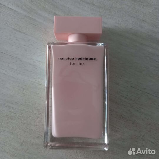 Narciso rodriguez for her