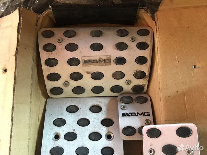 Накладки на педали Mercedes AMG