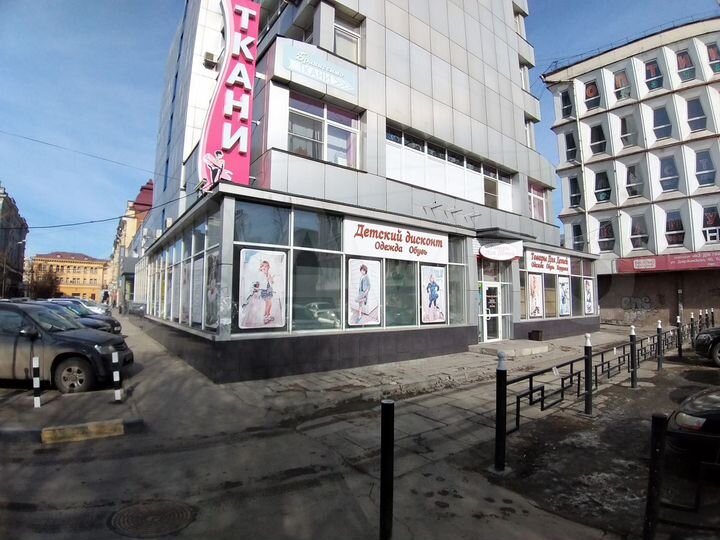 Помещение на 1 линии, 300 м²