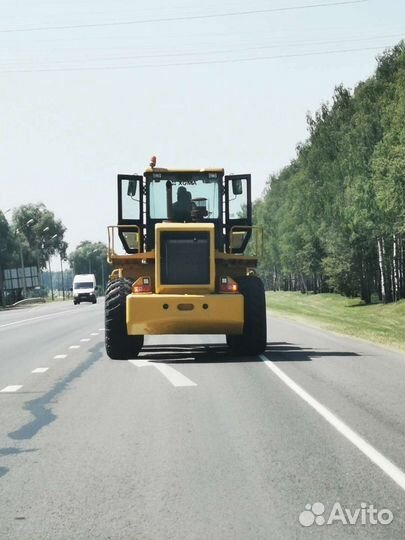 Фронтальный погрузчик