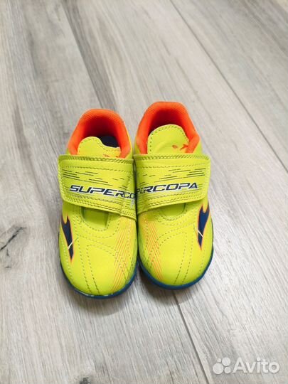 Шиповки сороконожки joma