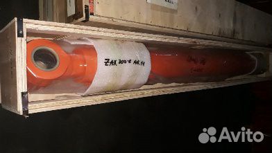 Гидроцилиндр рукояти для Hitachi ZX200-3