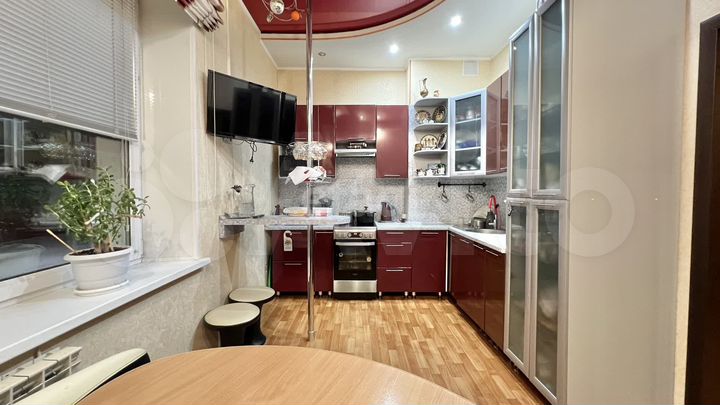 2-к. квартира, 57,3 м², 2/5 эт.