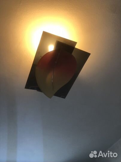 Светильник потолочный в форме листка