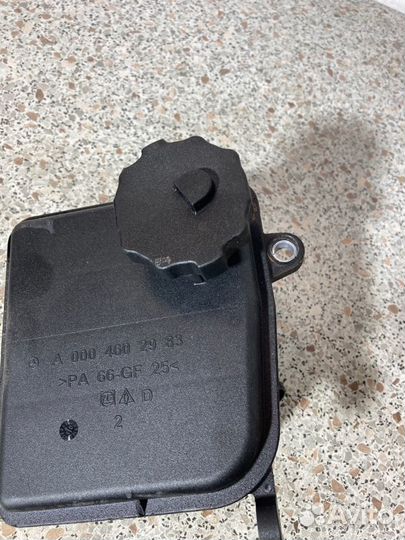 Бачок гидроусилителя Mercedes E-Class W212 M271