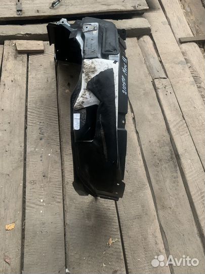 Подкрылок Mitsubishi outlander 3