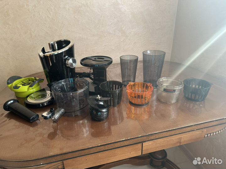 Соковыжималка Hurom H-100-sbea01, 4 поколение