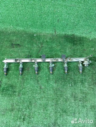 Топливная рампа с форсунками BMW 5 серия