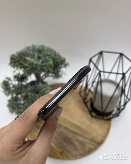iPhone 11 Pro, 64 ГБ