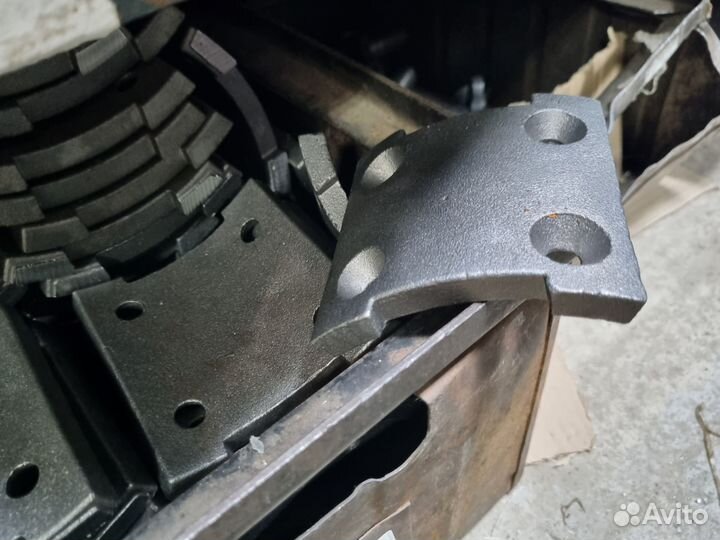 Вкладыш Урал заднего кронштейна рессоры