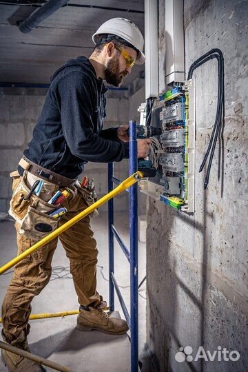 Электромонтажник