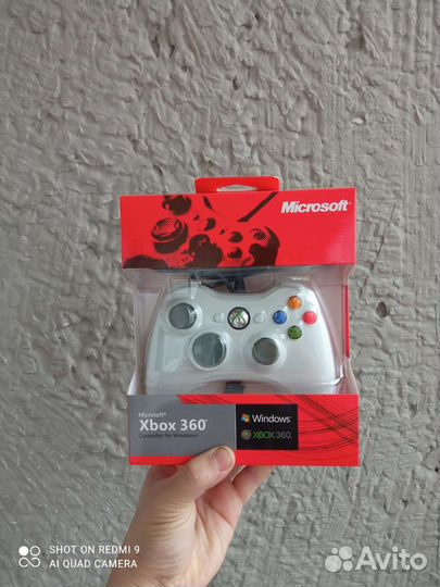 Геймпад, джойстик xbox 360 проводной черный, белый