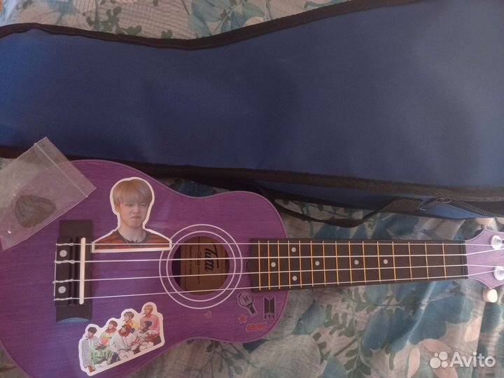 Укулеле сопрано, чехол, медиатор