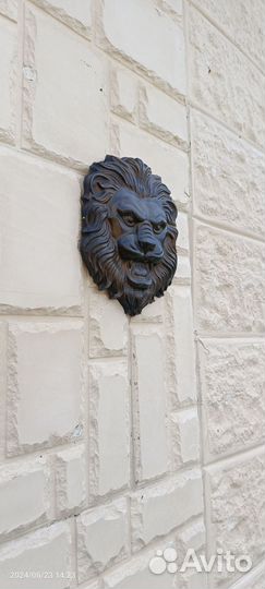 Голова Льва из гипса