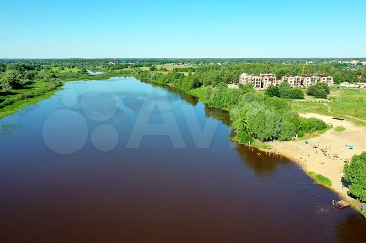 2-к. квартира, 53,5 м², 1/3 эт.