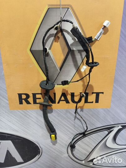 Проводка двери коса Renault kaptur Лев