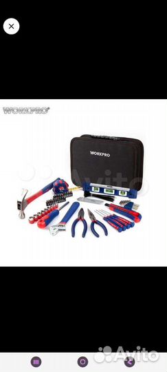 Набор инструментов в чемодане