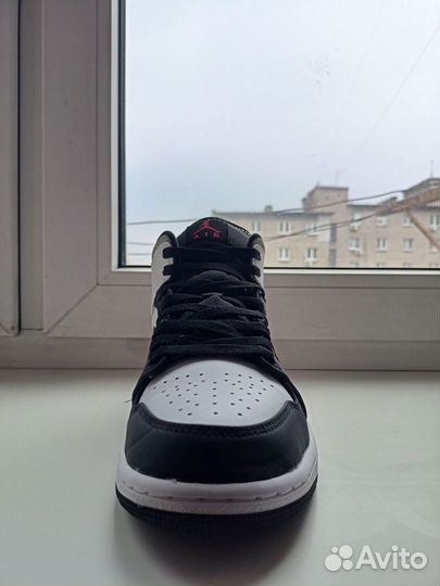 Кроссовки мужские Nike Jordan 1 Mid SE Red Black