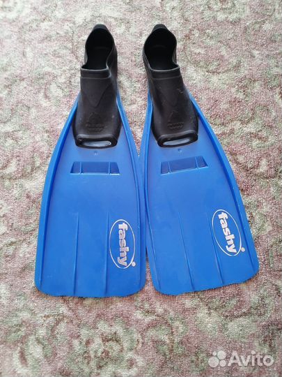 Продаются ласты для плавания