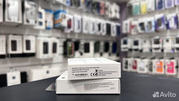 Кабель Apple Lightning to 3.5 jack 1.2m White