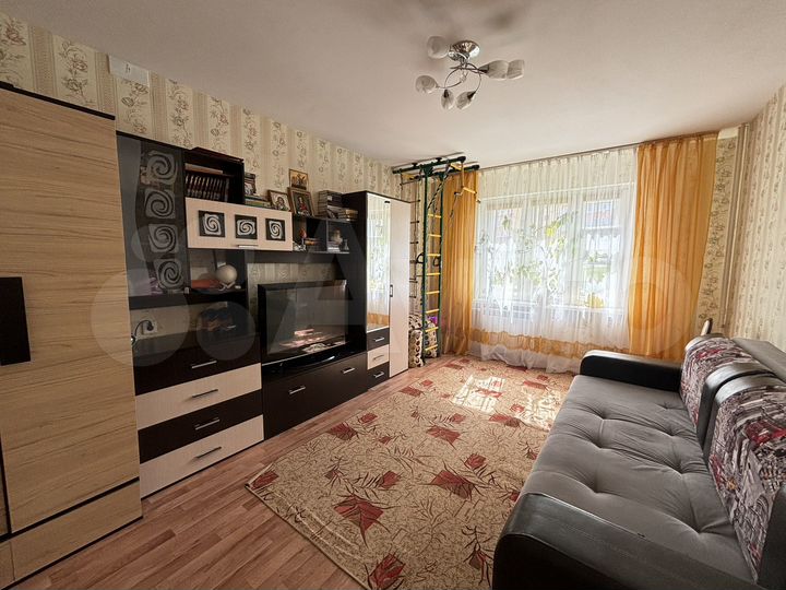 3-к. квартира, 77,5 м², 1/16 эт.