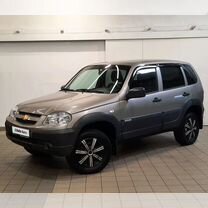 Chevrolet Niva 1.7 MT, 2017, 37 000 км, с пробегом, цена 888 000 руб.