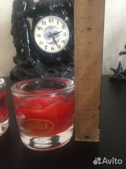 Романтические свечи в стеклянных стаканчиках