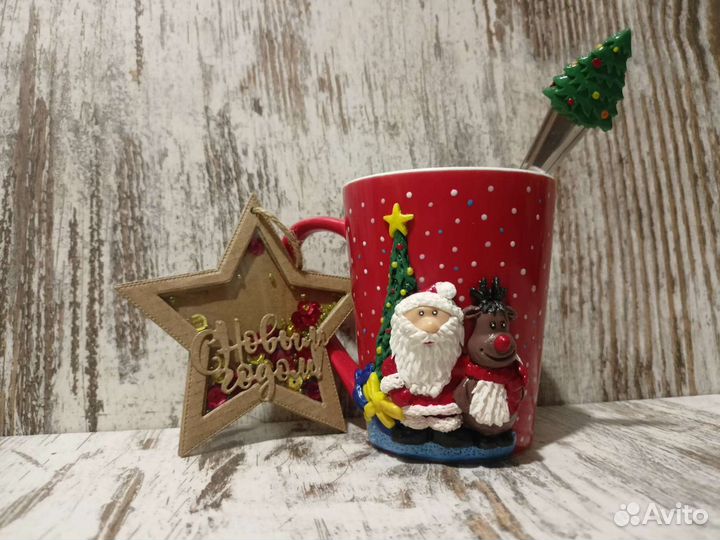 Кружка с декором из полимерной глины