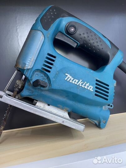 Лобзик Makita 4329