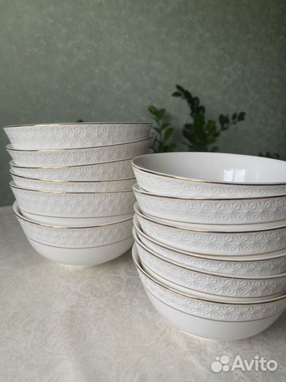 Салатник и тарелки Коралл