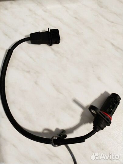 Датчик положения коленвала на hyundai Sonata (2,4)