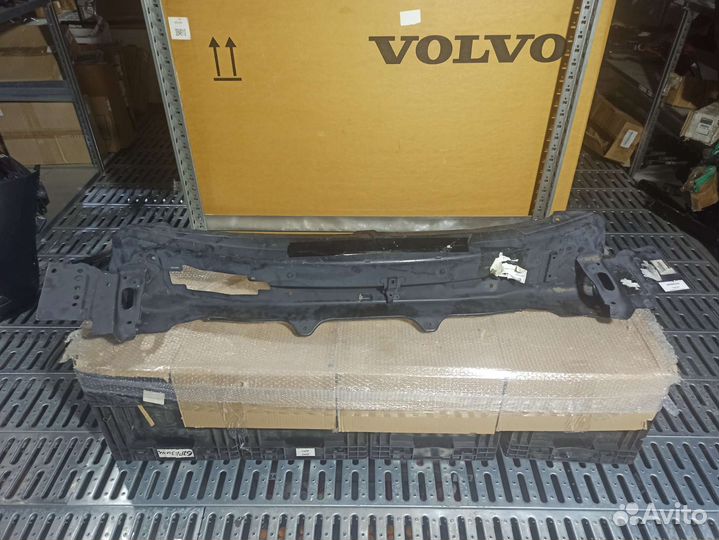 Mazda Панель моторного отсека