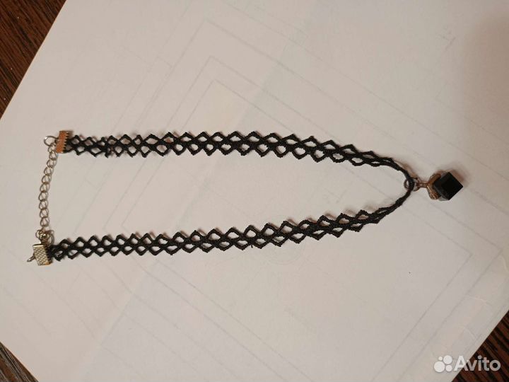 Подвеска с камушком