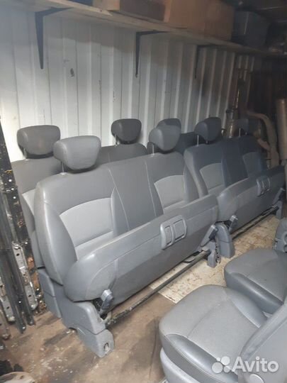 Хёндэ Гранд Старекс Сиденья Салон