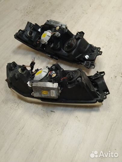 Фара Mitsubishi Chariot Grandis N84 N84