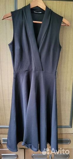 Платье черное